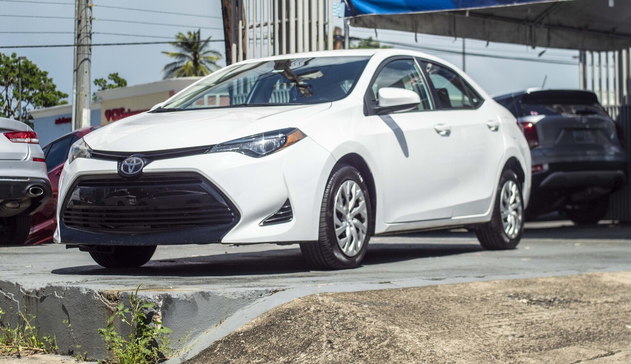 Toyota Corolla White 2019