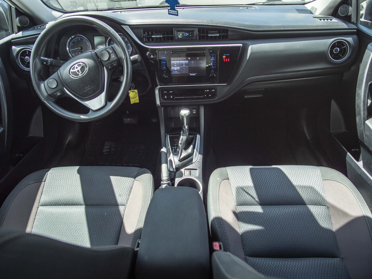 Toyota Corolla White 2019