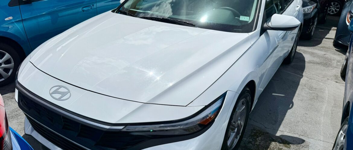 Hyundai Elantra 2025