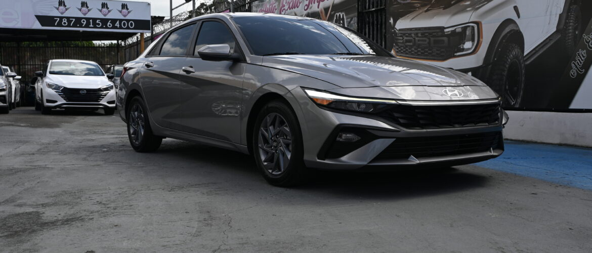 Hyundai Elantra 2024